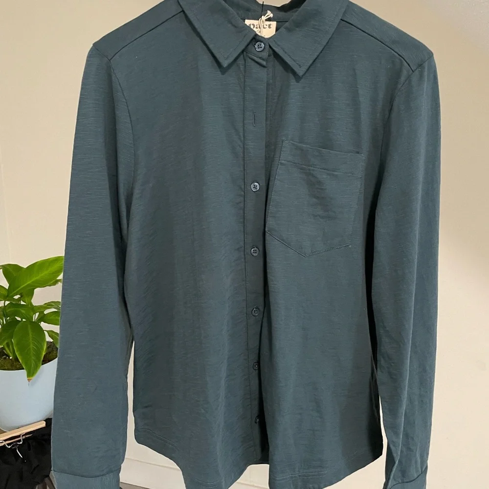 Pact Women's Sunset Blue/Green Button-Up organic cotton shirt - Picture 2 of 4